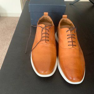 Wolf and Shepherd Crossover Longwing - Size 10